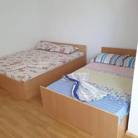 5 Guest house